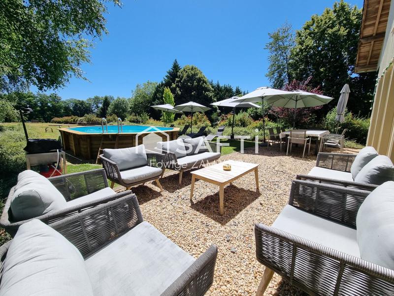 Maison de maîtres - 379 m² - 15 pièces