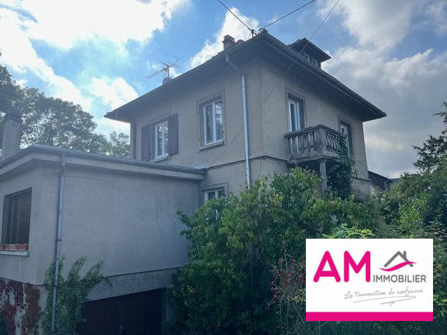 Maison - 128 m² - 7 pièces