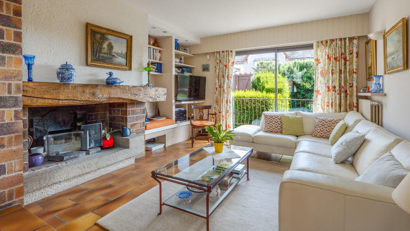 Maison - 280 m² - 7 pièces