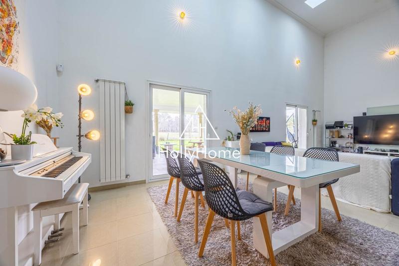 Maison ancienne - 213 m² - 6 pièces