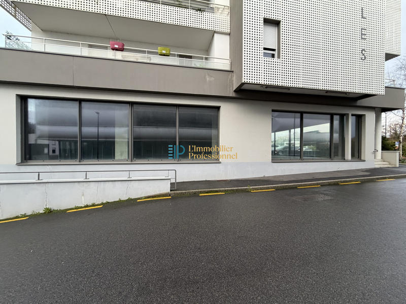 Local commercial - 218 m²