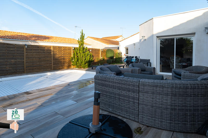 Maison - 174 m² - 8 pièces