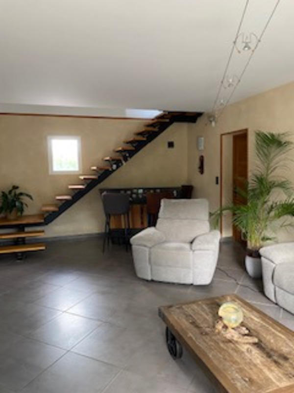 Maison - 166 m² - 7 pièces