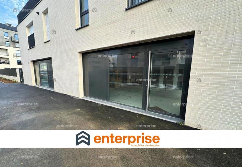 Local commercial - 114 m²