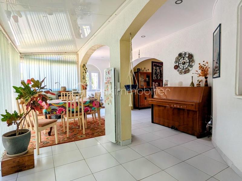 Pavillon - 190 m² - 6 pièces