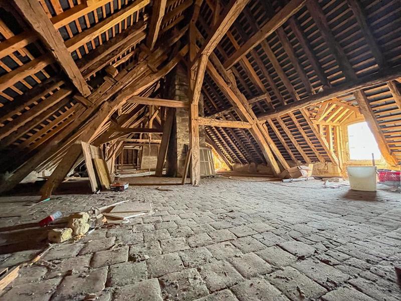 Maison - 250 m² - 7 pièces