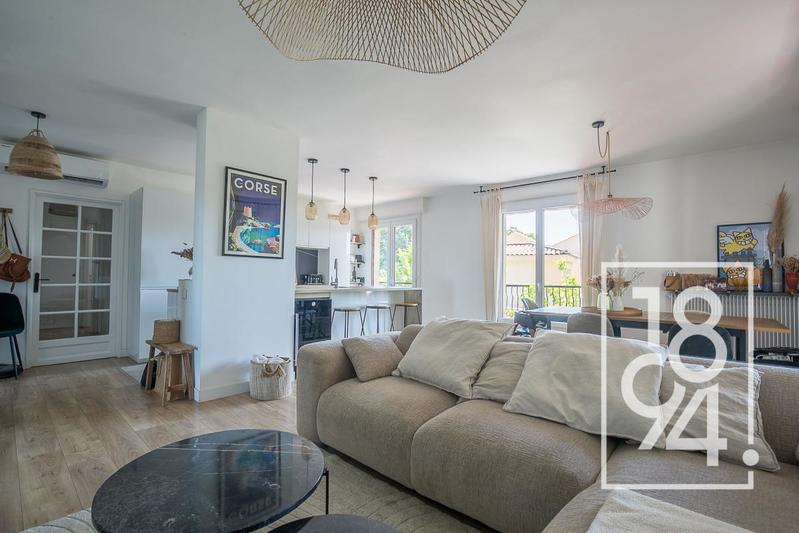 Appartement - 76 m² - 3 pièces