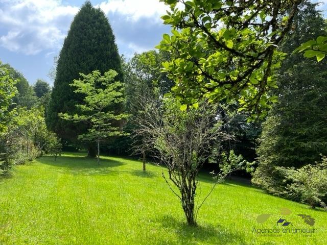 Demeure - 145 m² - 7 pièces