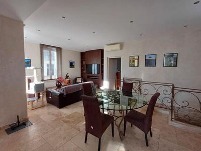 Maison bourgeoise - 230 m² - 10 pièces