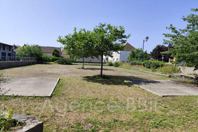 Maison - 284 m² - 2 pièces