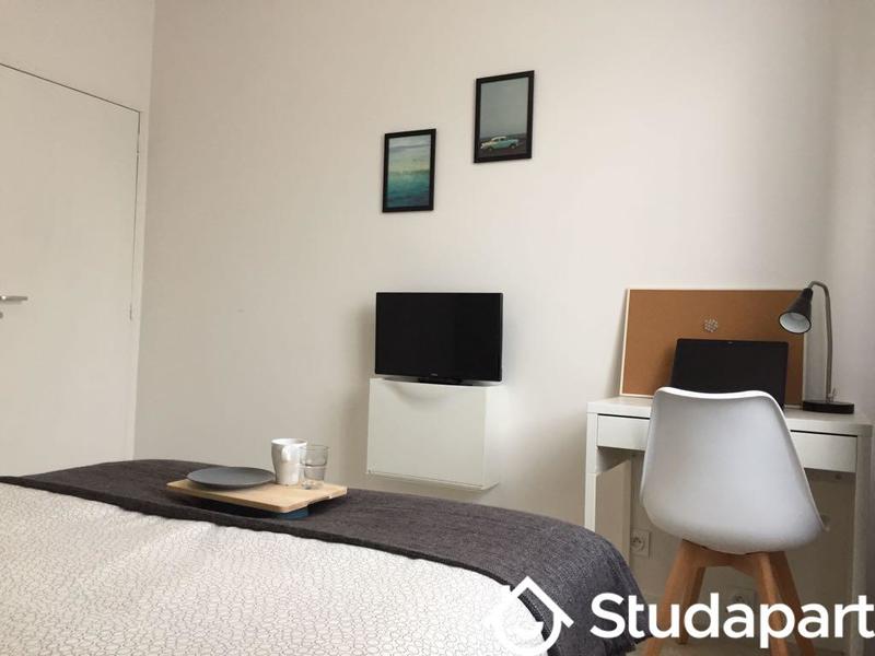 Chambre - 10 m² - 1 pièce