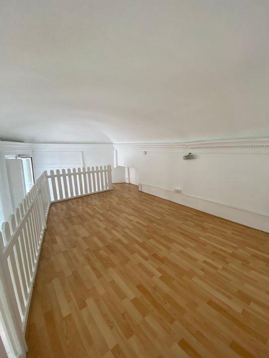 Studio - 47 m² - 2 pièces