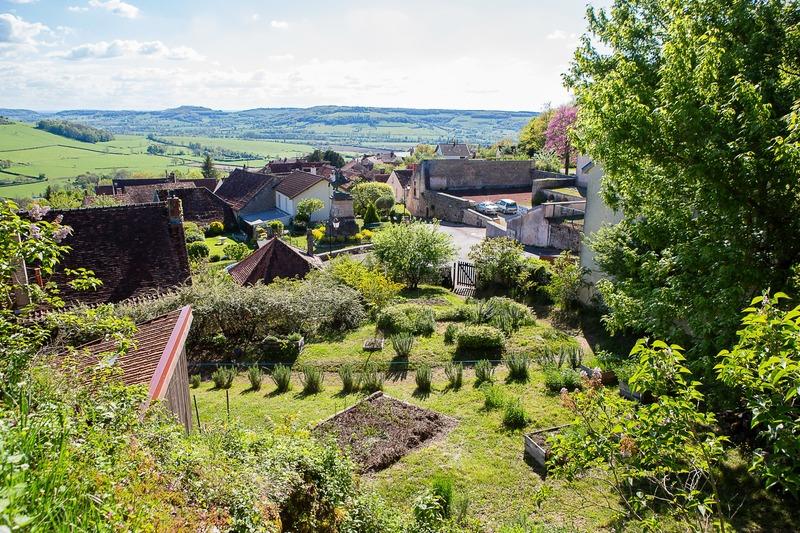 Maison - 312 m² - 14 pièces