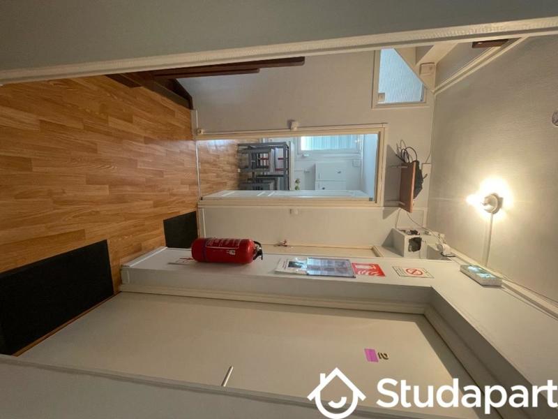 Chambre - 10 m² - 1 pièce