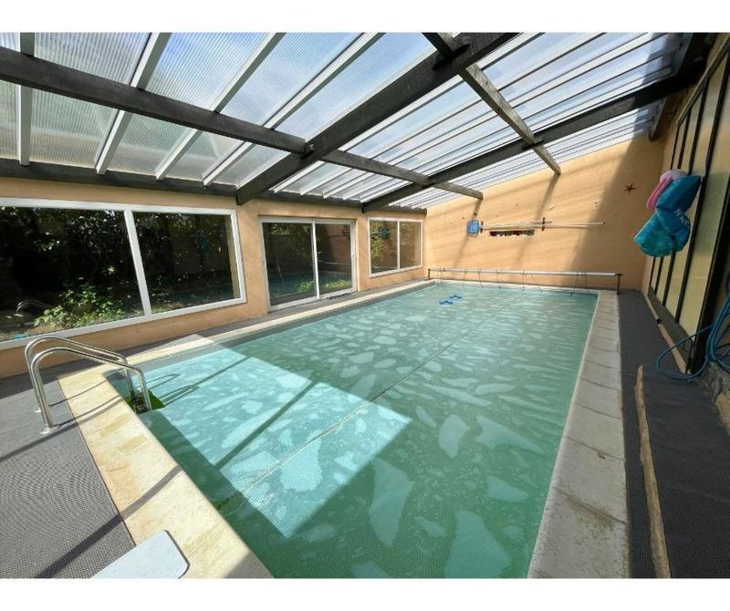 Maison - 182 m² - 10 pièces