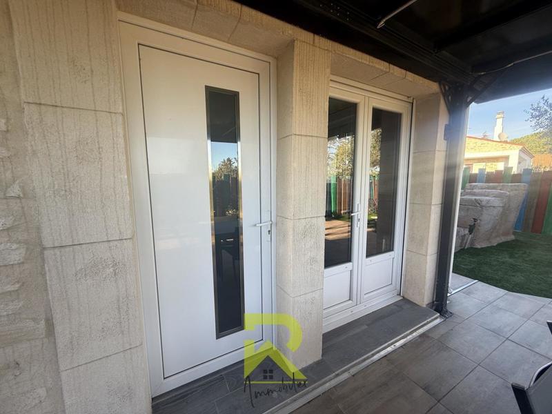 Maison - 239 m² - 4 pièces