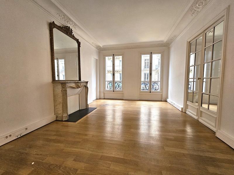 Bureau - 101 m² - 5 pièces