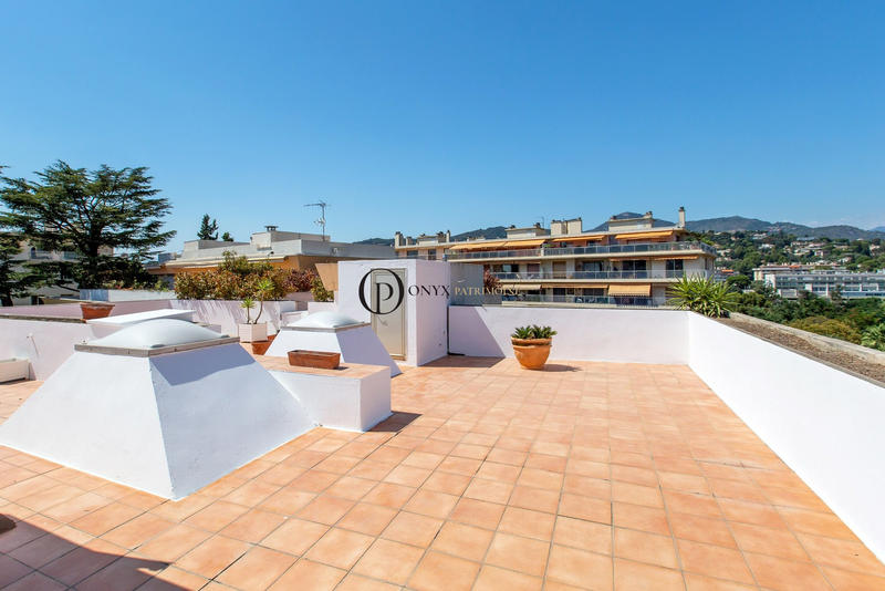 Appartement - 153 m² - 4 pièces