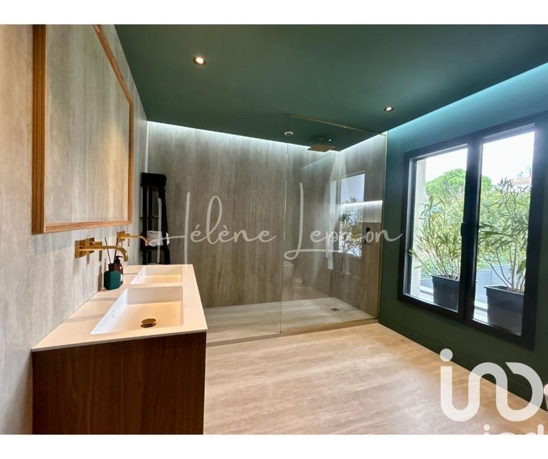 Maison de maîtres - 234 m² - 8 pièces