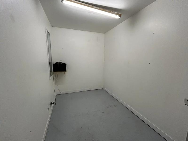 Bureau - 352 m² - 9 pièces