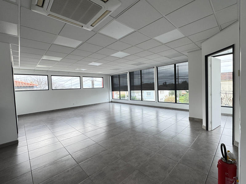 Local commercial - 230 m²