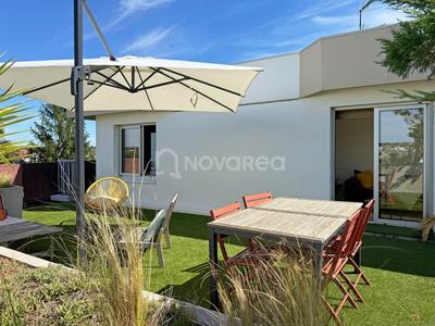 Penthouse - 67 m² - 3 pièces