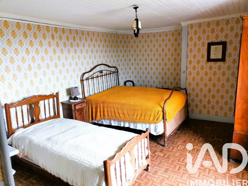 Maison - 188 m² - 8 pièces