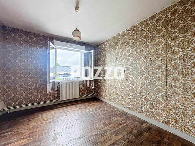 Maison - 136 m² - 9 pièces