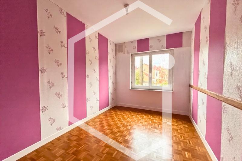 Immeuble - 305 m² - 16 pièces