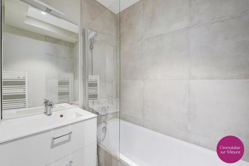 Appartement - 81 m² - 3 pièces