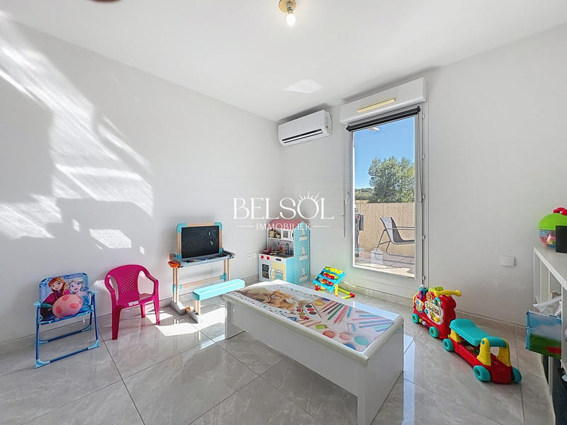 Appartement - 83 m² - 4 pièces