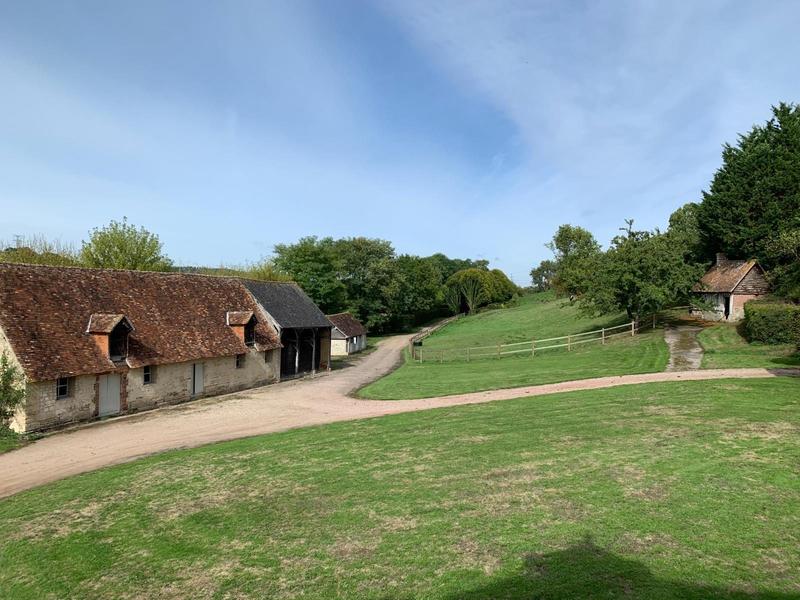 Maison - 420 m² - 11 pièces