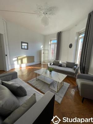 Chambre - 13 m² - 1 pièce