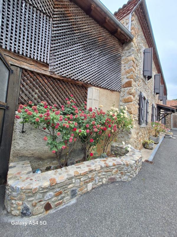 Maison - 300 m² - 11 pièces