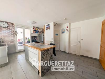 Maison jumelée - 73 m² - 4 pièces
