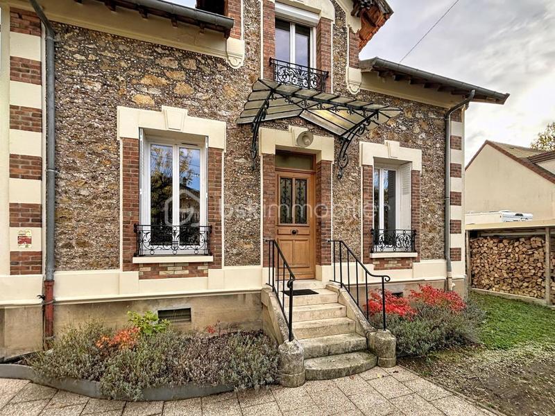 Maison - 125 m² - 6 pièces