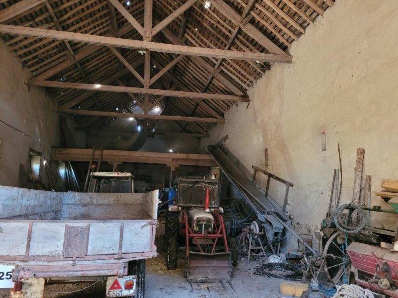 Maison - 400 m² - 4 pièces