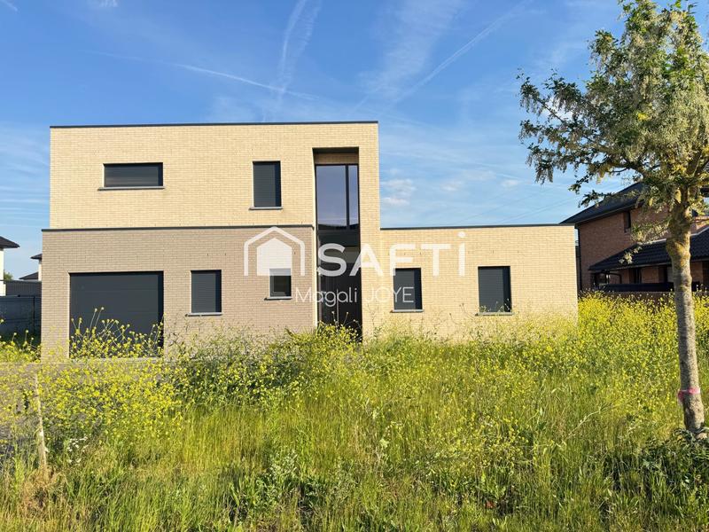 Maison - 178 m² - 8 pièces
