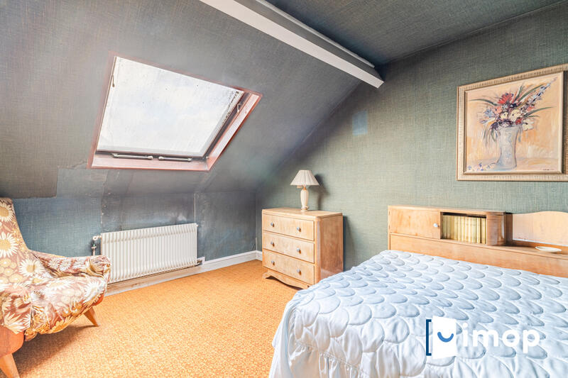 Maison - 121 m² - 7 pièces