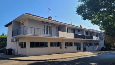 Local commercial - 120 m² - 4 pièces