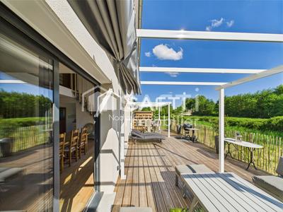 Maison - 270 m² - 7 pièces