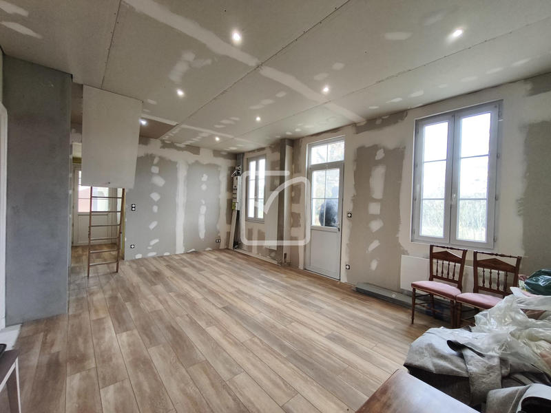 Maison - 110 m² - 4 pièces