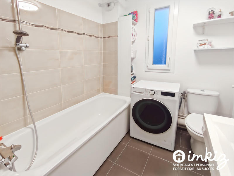 Maison - 95 m² - 5 pièces