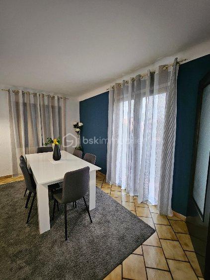 Villa - 182 m² - 8 pièces