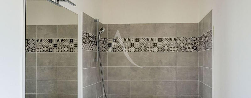 Maison - 212 m² - 4 pièces