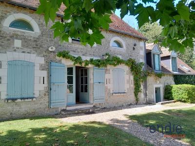 Maison - 190 m² - 8 pièces