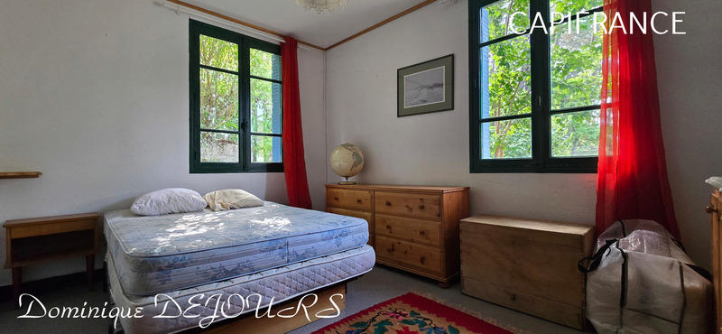 Maison - 176 m² - 9 pièces