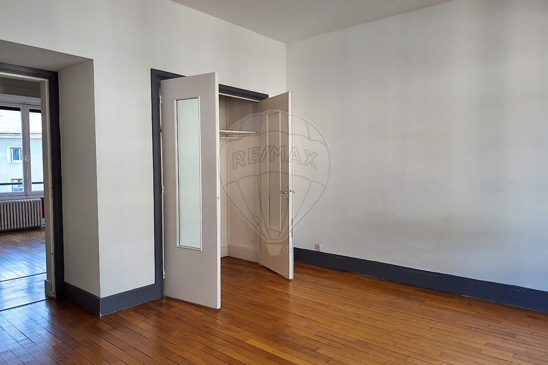 Appartement - 82 m² - 3 pièces