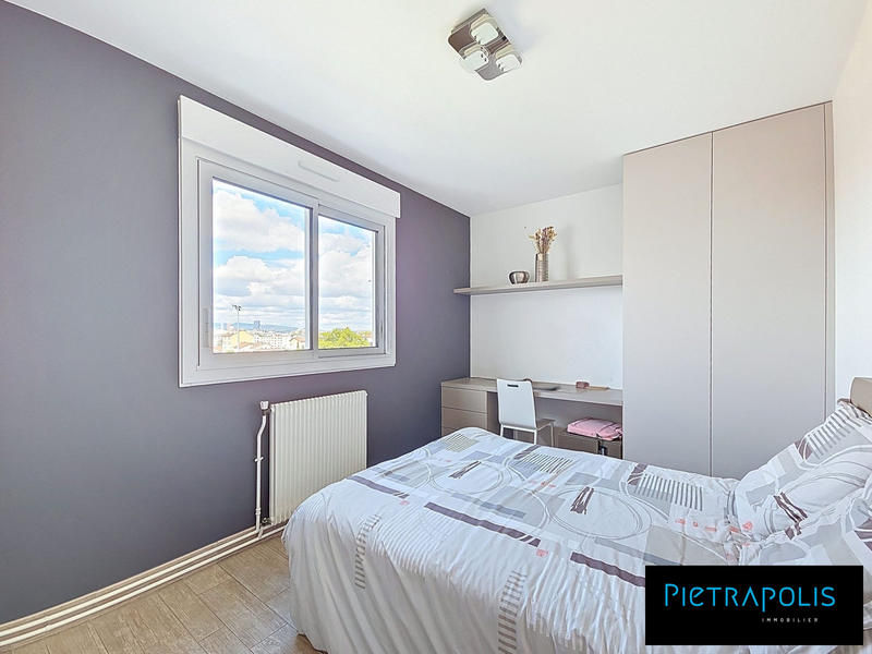 Appartement - 96 m² - 4 pièces