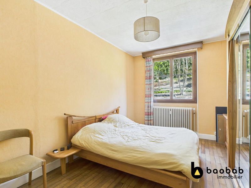 Appartement - 90 m² - 4 pièces